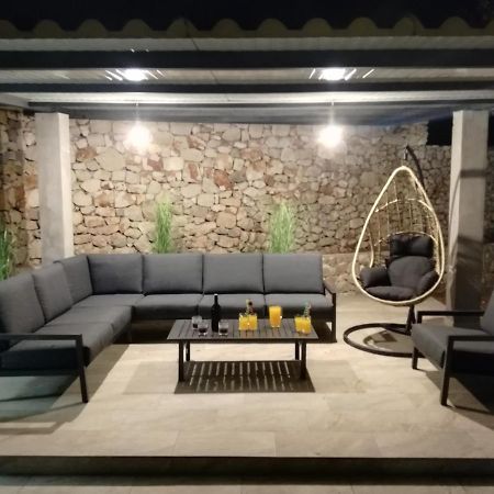 Вилла Olive Tree - House With Pool Винишче Экстерьер фото